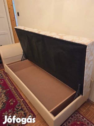 Ágyneműtartós kanapé