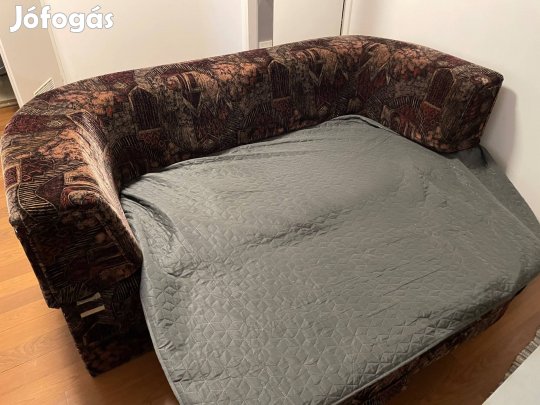 Ágyneműtartós kanapé