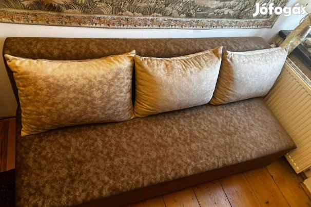 Ágyneműtartós kinyitható bézs-barna Kanapé