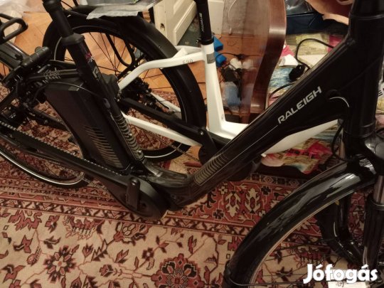 Agyváltós középmotoros új elektromos kerékpár pedelec ebike e-bike gar