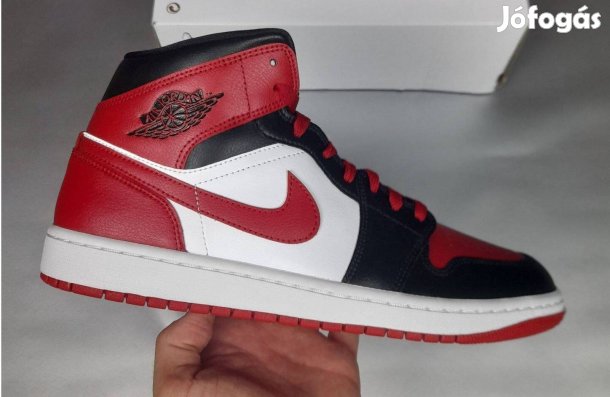 Air Jordan 1 Mid ( 44 -es ) új cipő