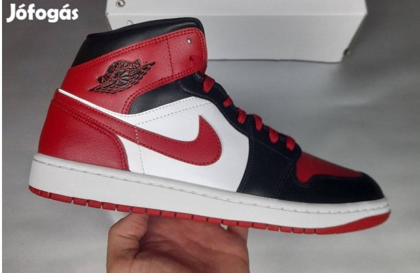 Air Jordan 1 Mid ( 44-es ) új cipő