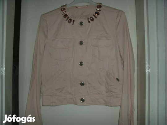 Airfield Elegáns, púder szín dzseki nyakánál kővel kirakva.Új