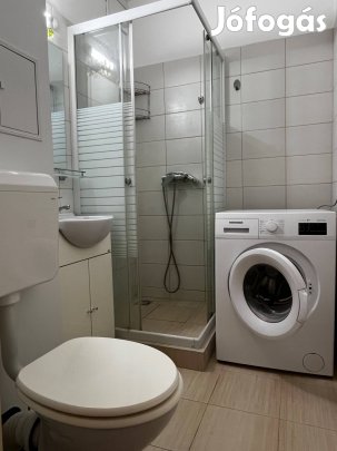 Ajka 1. emeleti 1,5 szobás lakás