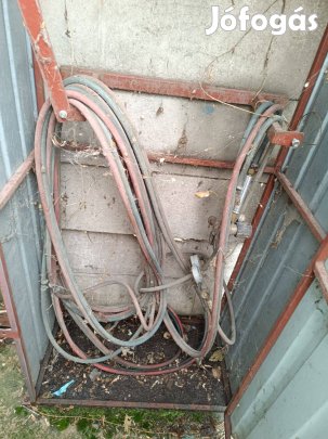 Ajka eladó disszu és oxigén palack