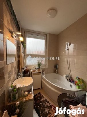 Ajkai eladó 63 nm-es lakás