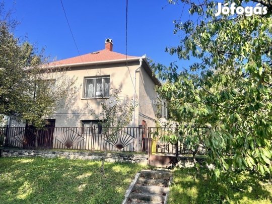 Ajkai eladó 92 nm-es ház