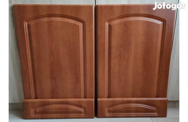 Ajtófront (16db), fogantyú, kivetőpánt, függesztő, korpusz