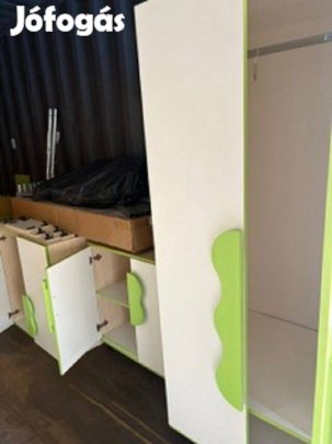 Ajtós szekrény gyerekszobába
