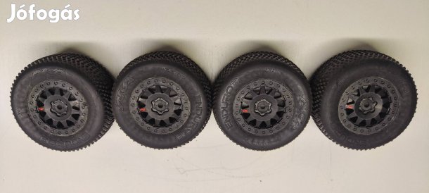 Aka Enduro 1/10 SCT RC autó kerék szett 