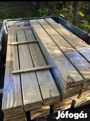 Akac deszka gyalult