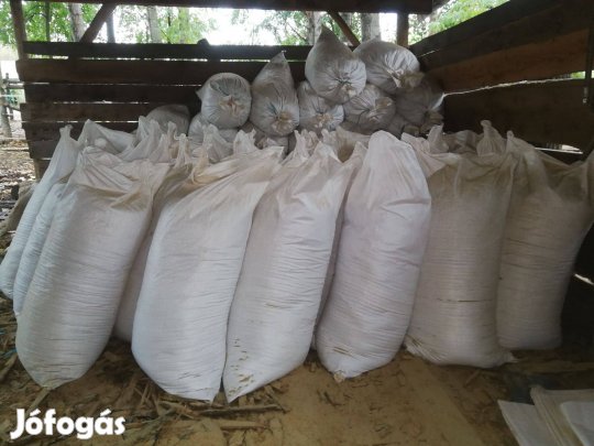 Akác fűrészpor eladó !