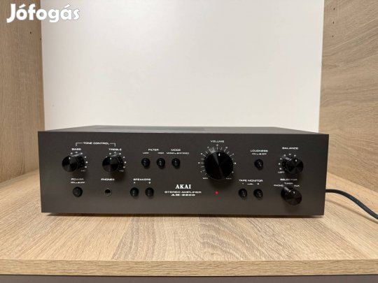 Akai AM-2200 típusú erősítő