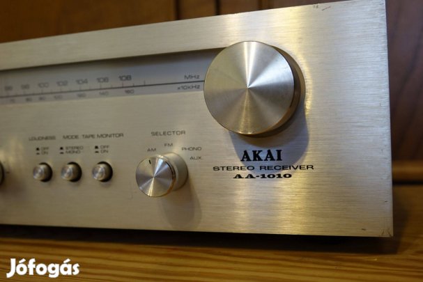 Akai aa 1010
