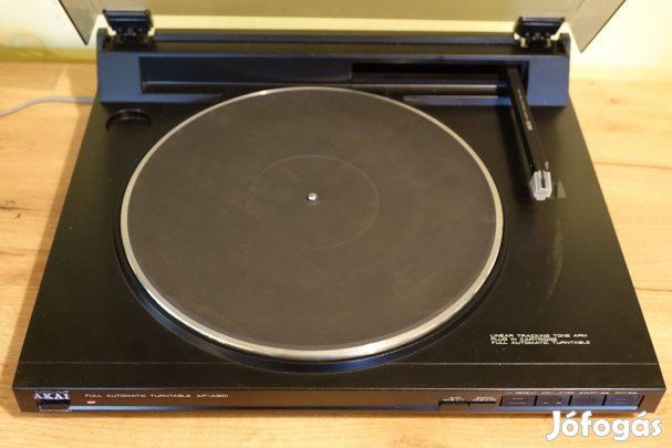 Akai bakelitlejátszó ap a301