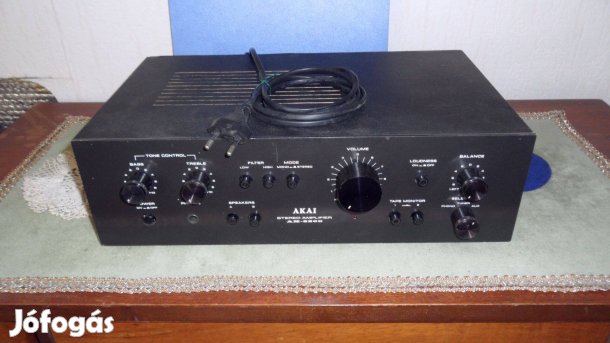 Akai hifi végerősítő sztereó erősítő 4 hangfal faszekrény 1970-ből