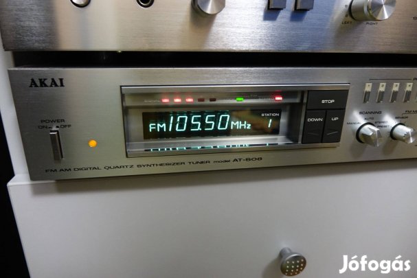 Akai tuner deck at s08