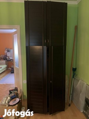 Akasztos es polcos szekreny