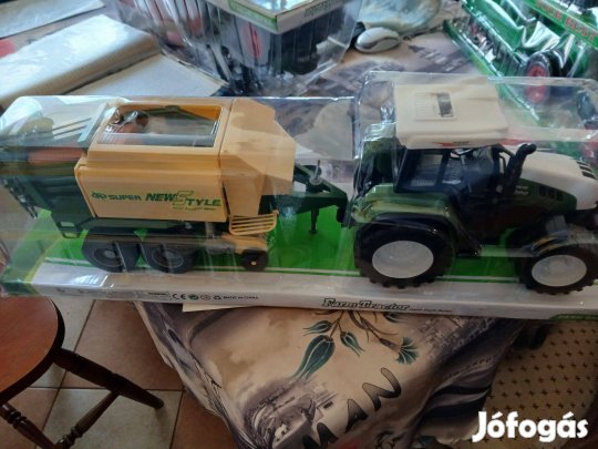Akció Nagy Kockabálázos Traktorszett Új Bontatlan :