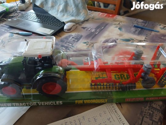 Akció Traktor Szett Boronázos Új Bontatlan :