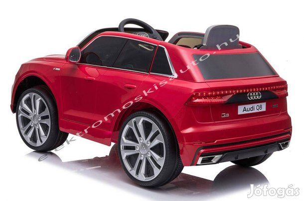 Akció! Lakk bordó AUDI Q8 12V-os egyszemélyes elektromos kisautó