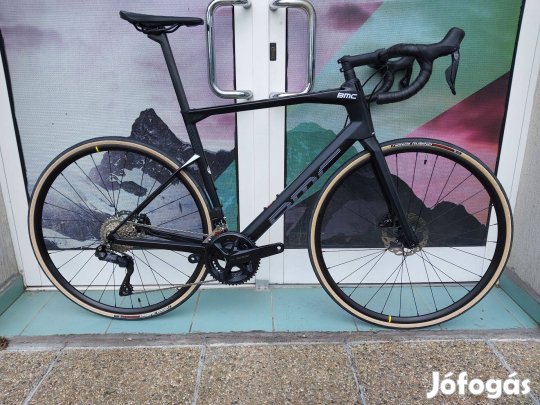 Akció::-25%%%:::BMC Roadmachine Five Carbon 105 Di2 ( 56)