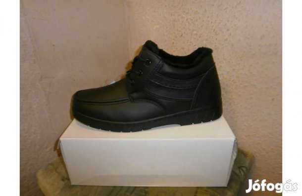 Akció ! Új, bundás, magasszárú férfi cipő, mérete: 42
