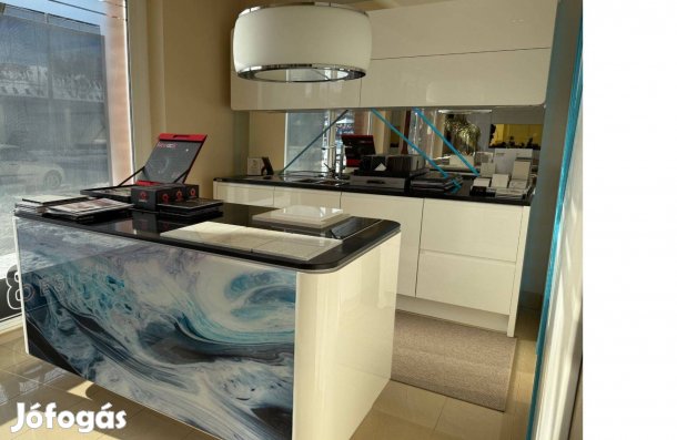 Akciós modern magasfényű konyhabútor festett konyhasziget kő munkalap