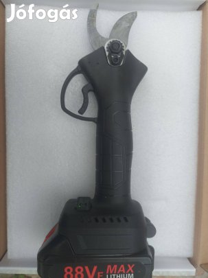 Akkumlatoros ágvagó