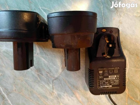 Akkumulátor 2db töltővel (adatok a képek közt) 