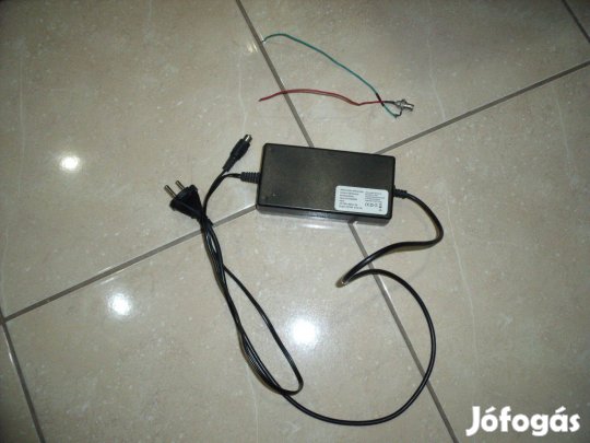 Akkumulátor töltő 36v elektromos kerékpárhoz