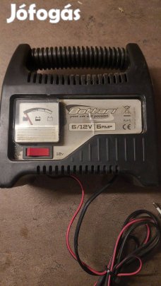 Akkumulátor töltő 6/12 V