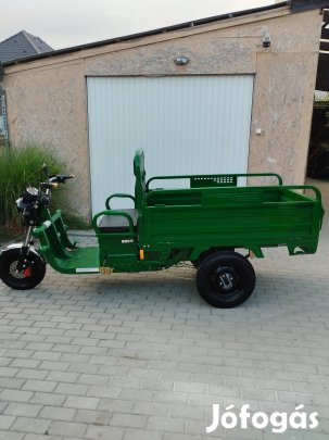 Akkumulátoros munka tricikli újszerű 