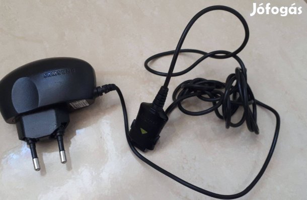 Akkumulátortöltő régebbi Samsung mobilhoz jó állapotban eladó