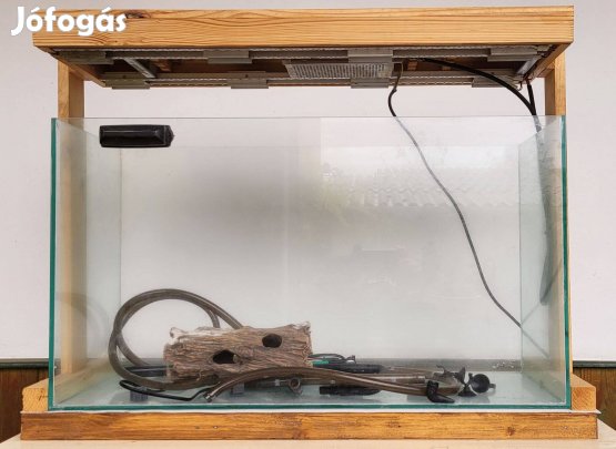 Akvárium 120 lit+LED+külső szűrő