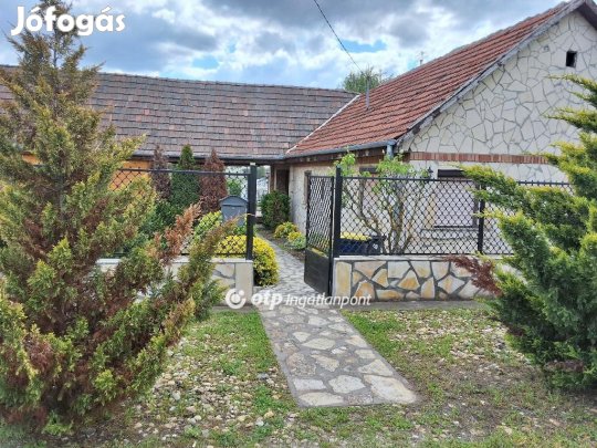 Albertirsai eladó 100 nm-es ház