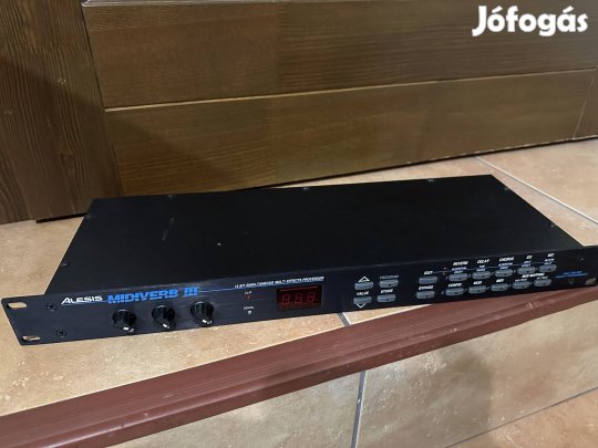 Alesis Midiverb III. 16 bites szimulációs multieffekt processzor