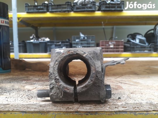 Alfa Romeo 166 Bal Első Lengéscsillapító Tartó