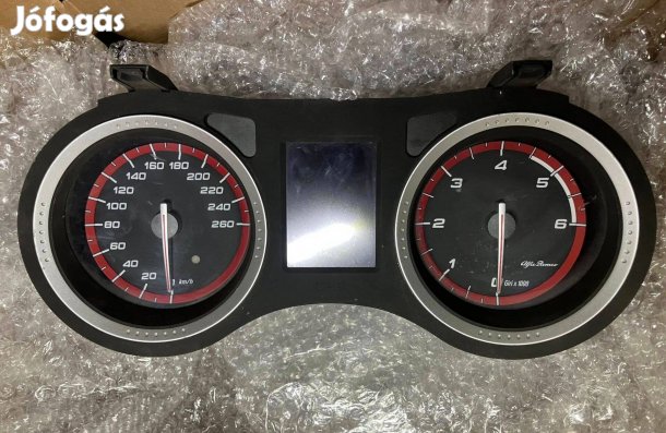 Alfa Romeo Brera 2.4 Jtdm Ti automata piros szélű műszerfal