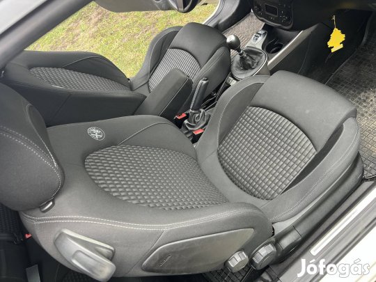 Alfa Romeo Mito ülések és kárpitok komplett
