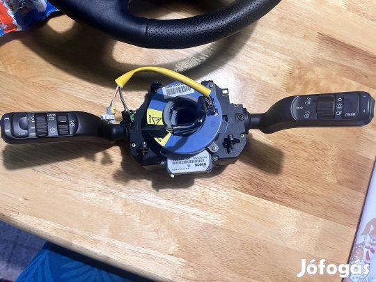 Alfa Romeo bajuszkapcsoló