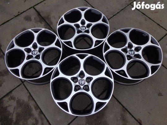 Alfa Romeo új gyári alufelnik