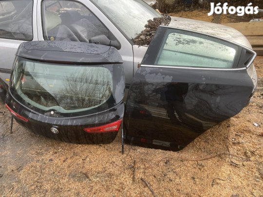 Alfa romeo giulietta alkatreszek