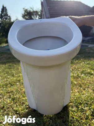 Alföldi Saval 2.0 vizelde, hátsó bekötésű, szifon nélkül