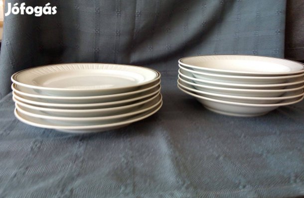 Alföldi porcelán étkészlet 12db tányér mély-lapos bordázott aranyszélű