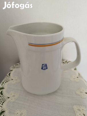 Alföldi porcelán kancsó 