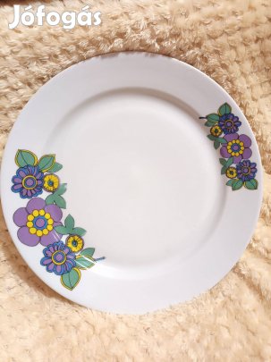 Alföldi porcelán virágmintás tányér