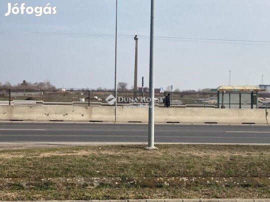 Algyői 40434 nm-es ipari ingatlan eladó