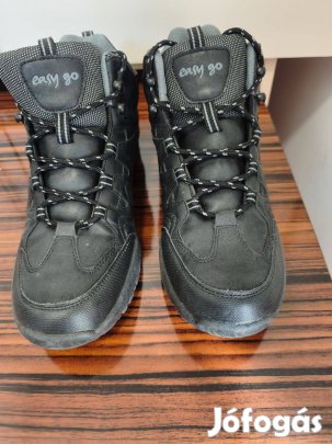 Alig használt bakancs eladó