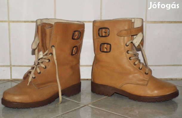 Alig használt egyedi bakancs női surranó katonai bakancs jellegű